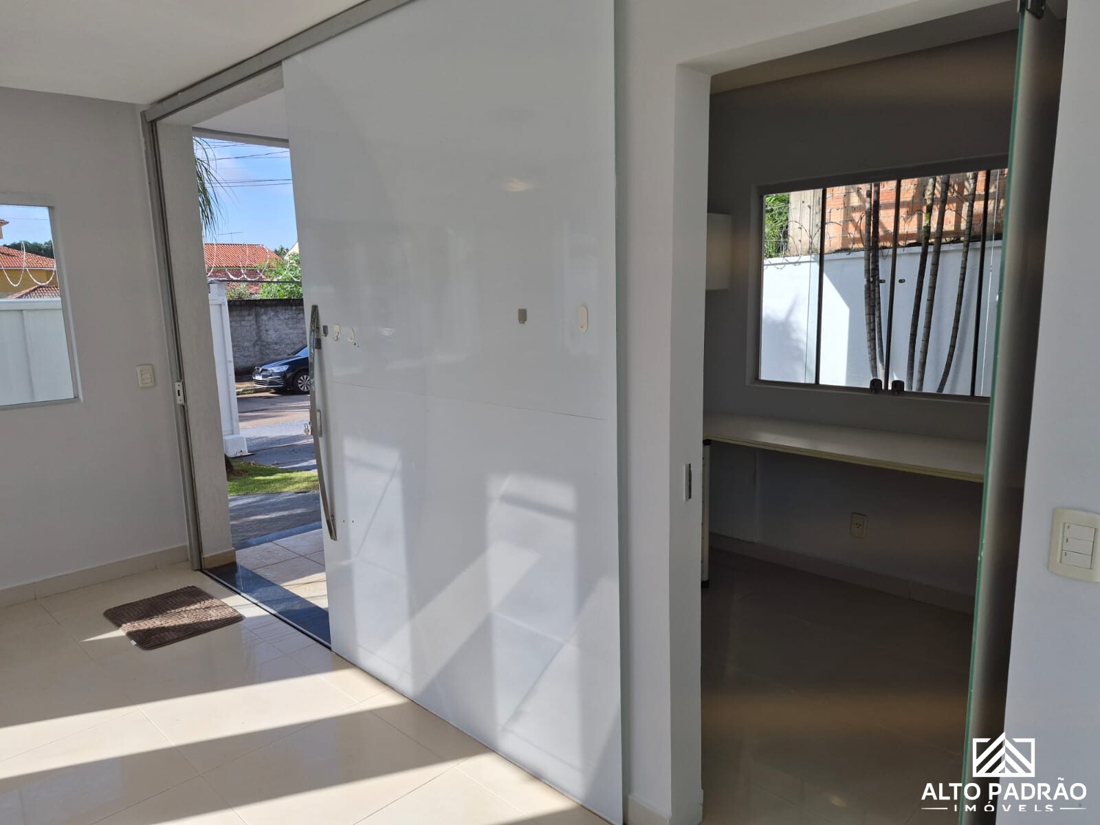 Casa, 3 quartos, 2518 m² - Foto 17