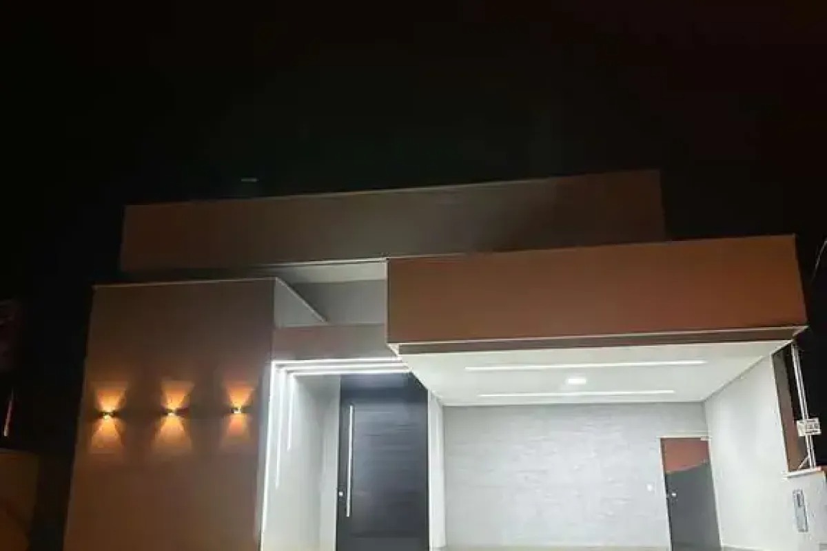 Casa à venda no bairro Jardins Nápoles em Senador Canedo/GO — foto