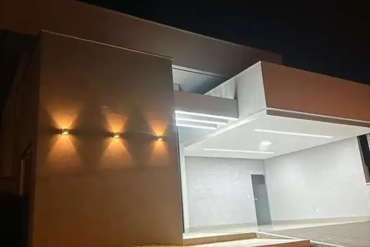 Casa à venda no bairro Jardins Nápoles em Senador Canedo/GO — foto