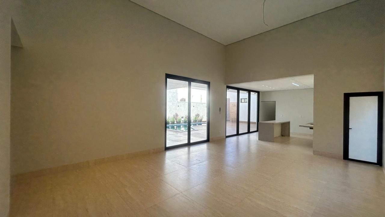 CASA À VENDA NA 509 SUL – 4 SUÍTES + ESCRITÓRIO, PISCINA E MINI CAMPO DE FUTEBOL — foto