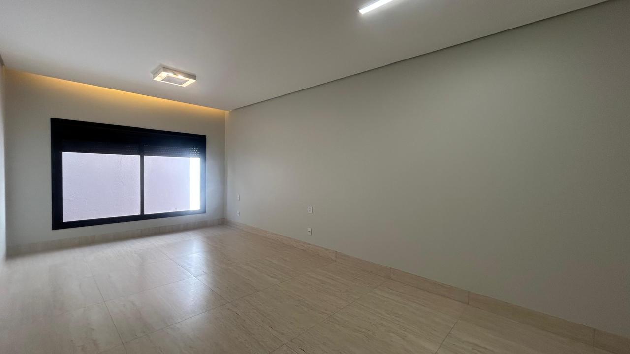 CASA À VENDA NA 509 SUL – 4 SUÍTES + ESCRITÓRIO, PISCINA E MINI CAMPO DE FUTEBOL — foto