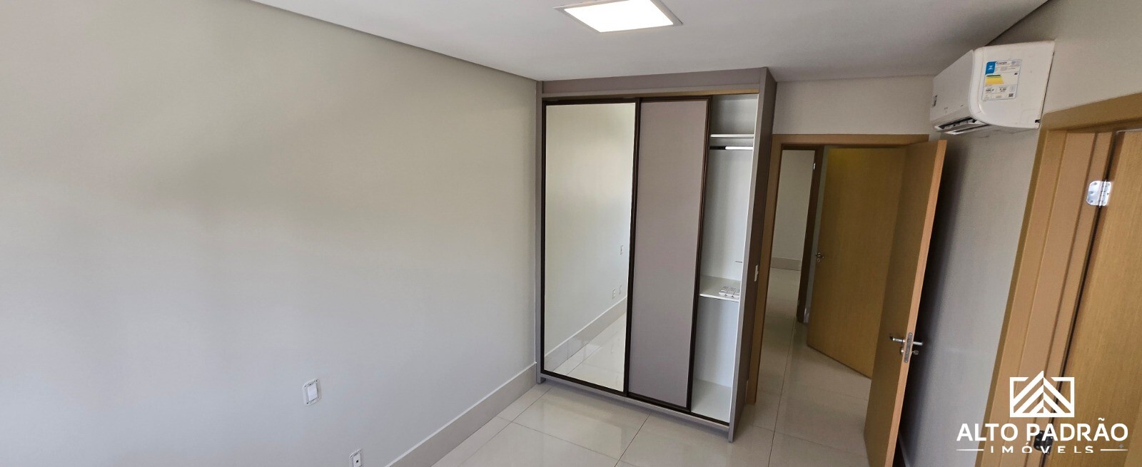 Apartamento à venda no bairro Setor Marista em Goiânia/GO — foto