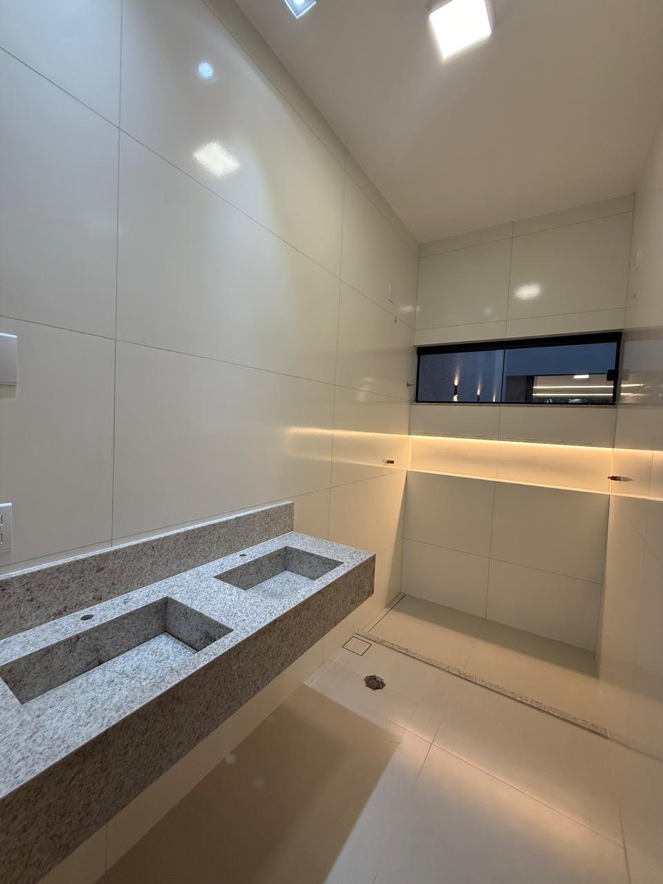 Casa à venda - Bairro Hilda — foto