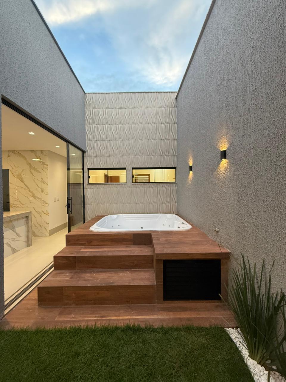 Casa à venda - Bairro Hilda — foto