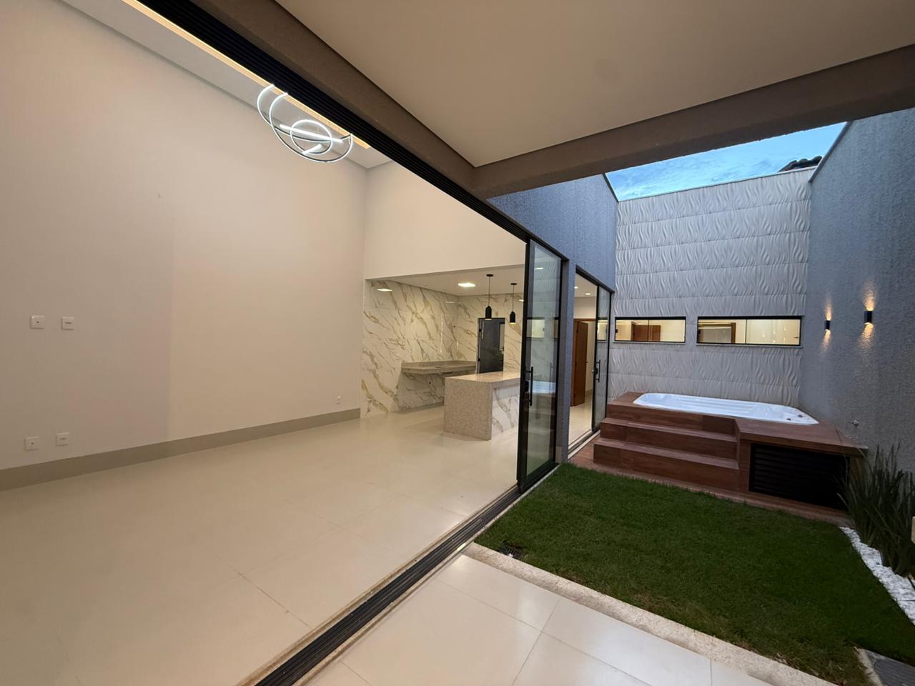 Casa à venda - Bairro Hilda — foto
