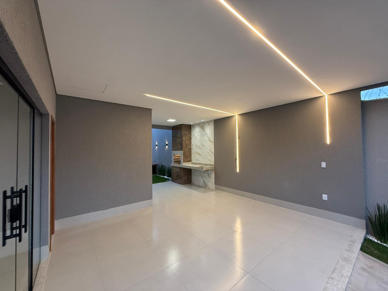 Casa à venda - Bairro Hilda — foto