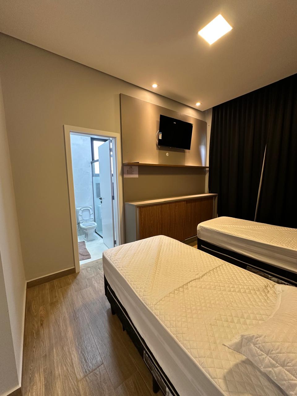 Casa à Venda - Condomínio Riviera de Santa Cristina XIII | Paranapanema - SP — foto