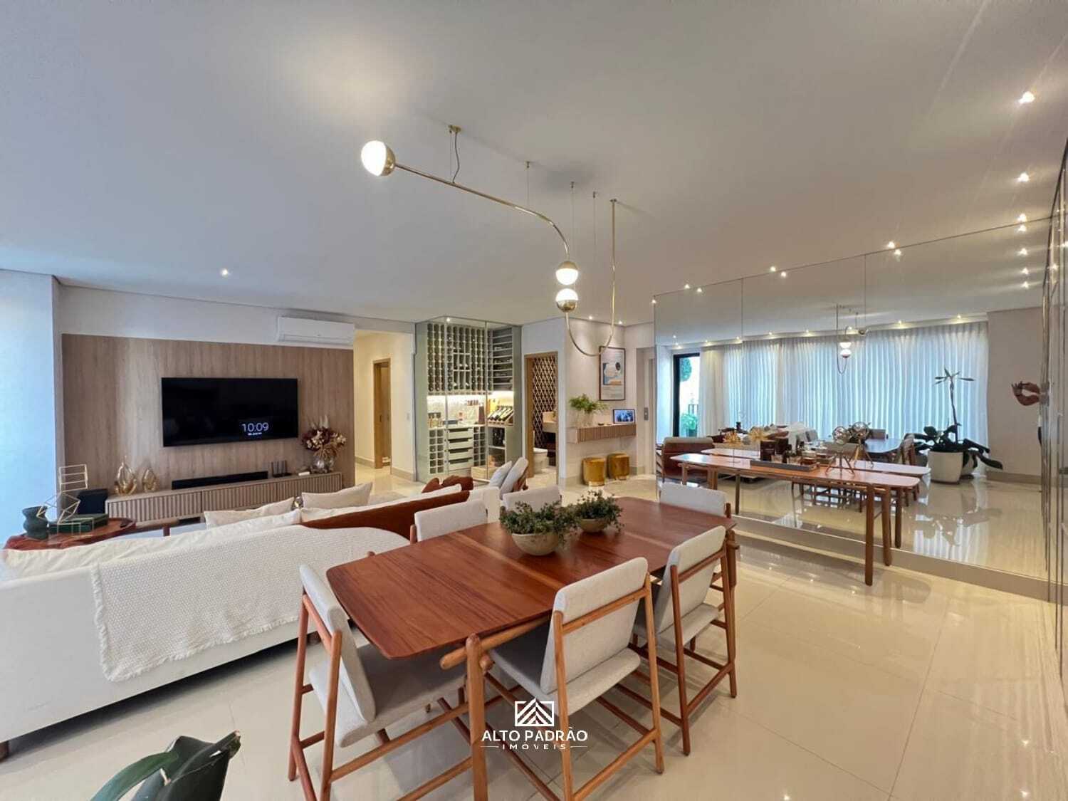 Apartamento, 3 quartos, 157 m² - Foto 2