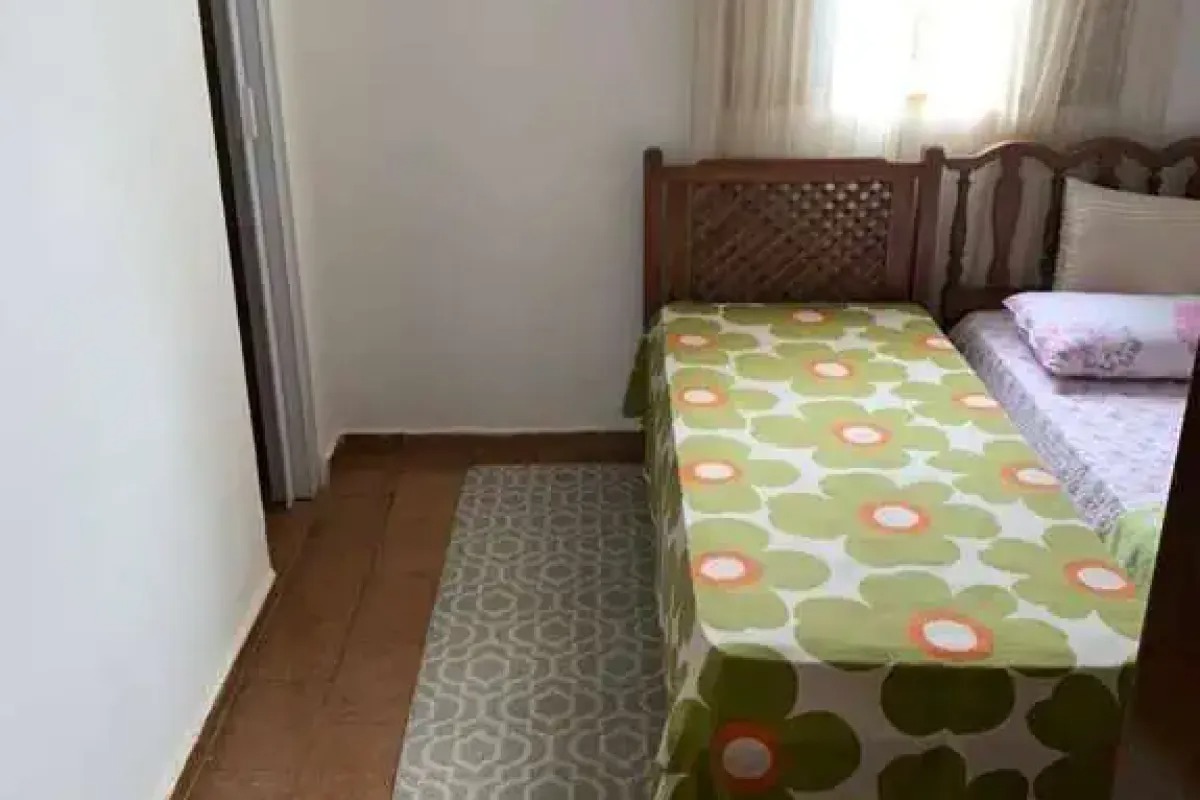 Casa com Piscina à Venda - Jardim dos Turistas, Caldas Novas - GO — foto