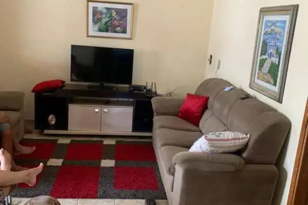 Casa com Piscina à Venda - Jardim dos Turistas, Caldas Novas - GO — foto