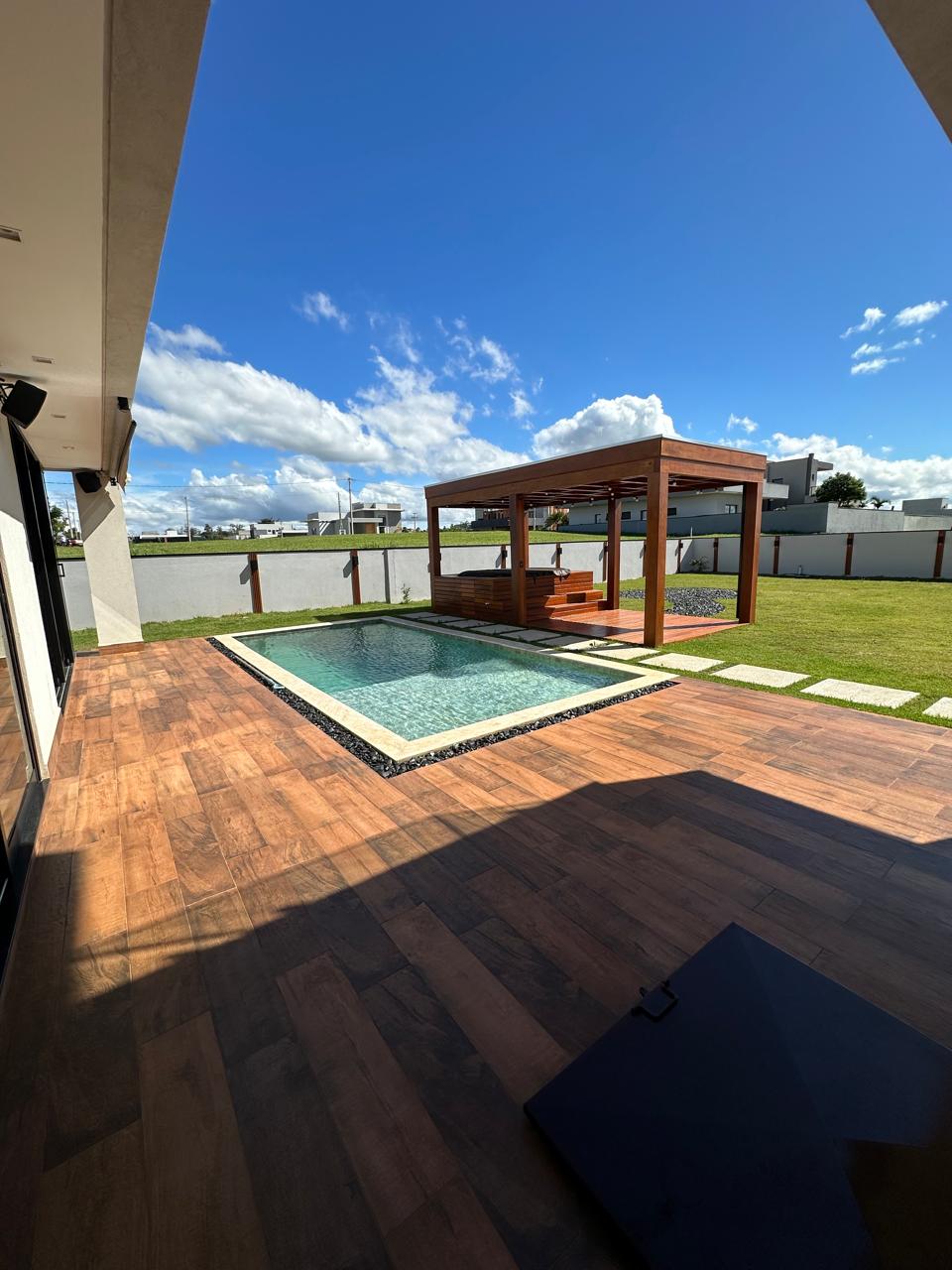 Casa à Venda - Condomínio Riviera de Santa Cristina XIII | Represa Jurumirim | Paranapanema - SP — foto