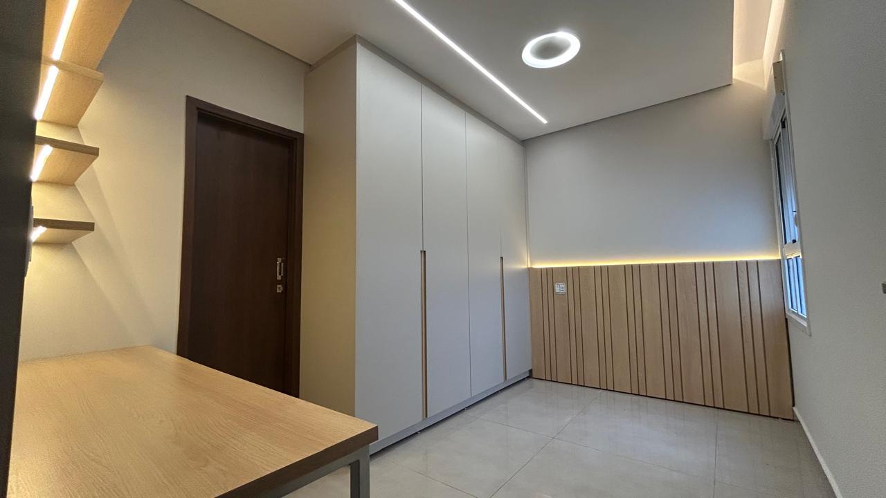 APARTAMENTO PARA LOCAÇÃO NO ORLA SKY FAMA - PALMAS | 3 SUÍTES COM PLANEJADOS E VARANDA GOURMET — foto