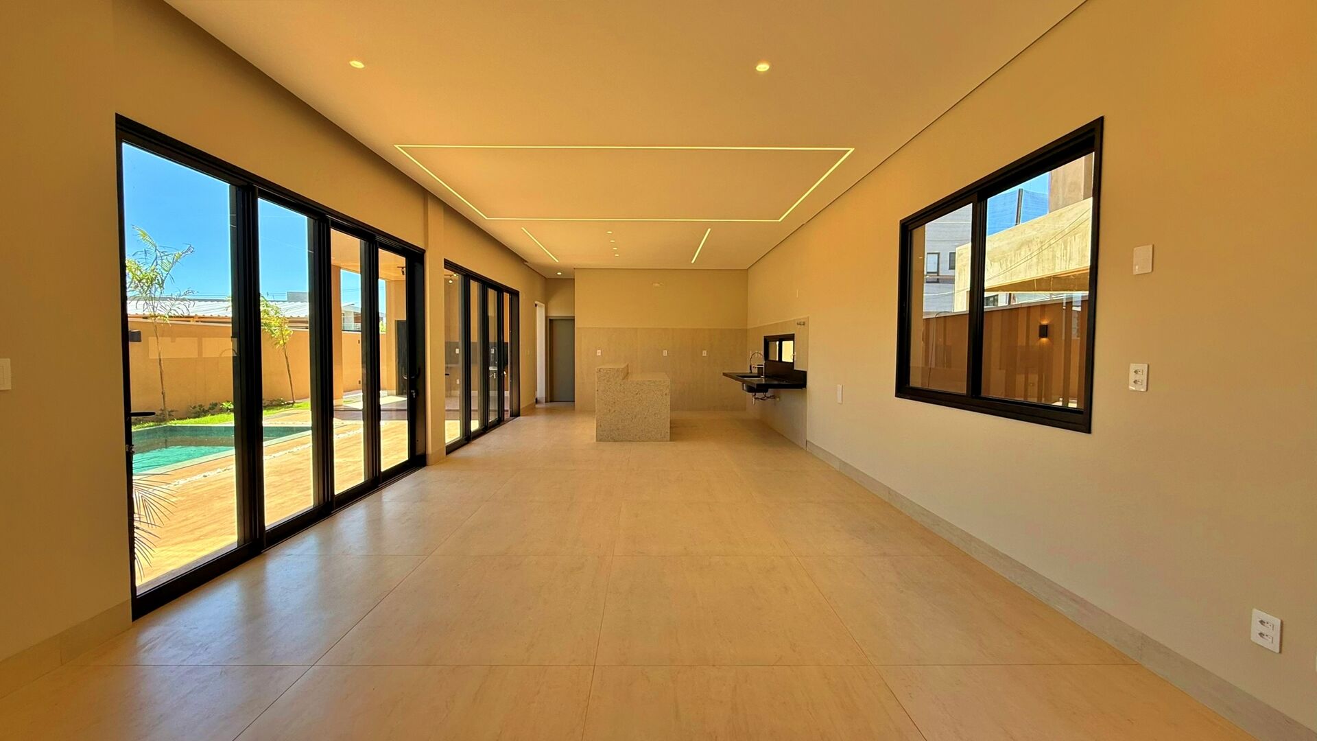 Sobrado 4 Suítes, 305 m² c/ Lazer à Venda no Condomínio Alphaville Palmas — foto