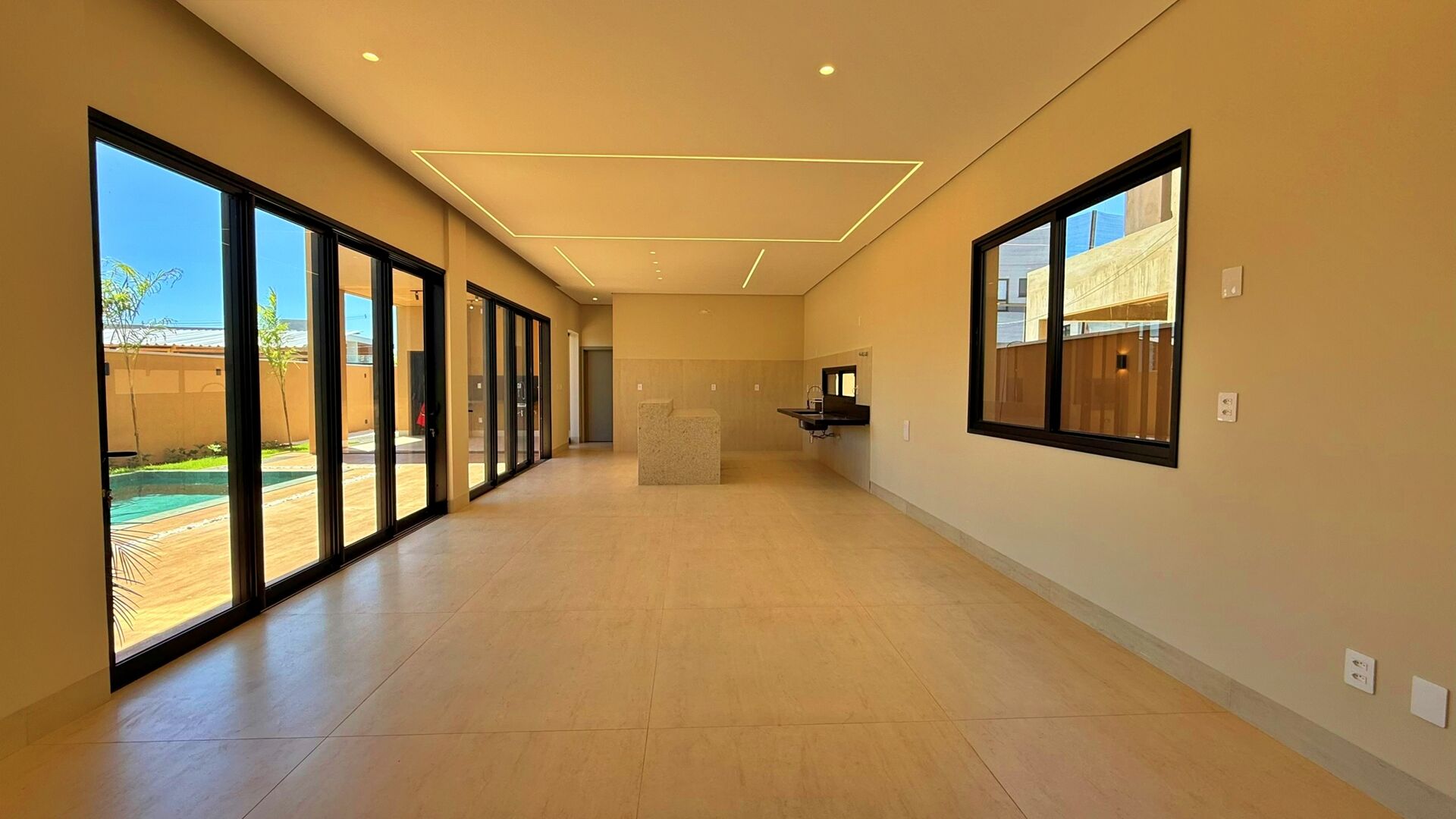 Sobrado 4 Suítes, 305 m² c/ Lazer à Venda no Condomínio Alphaville Palmas — foto