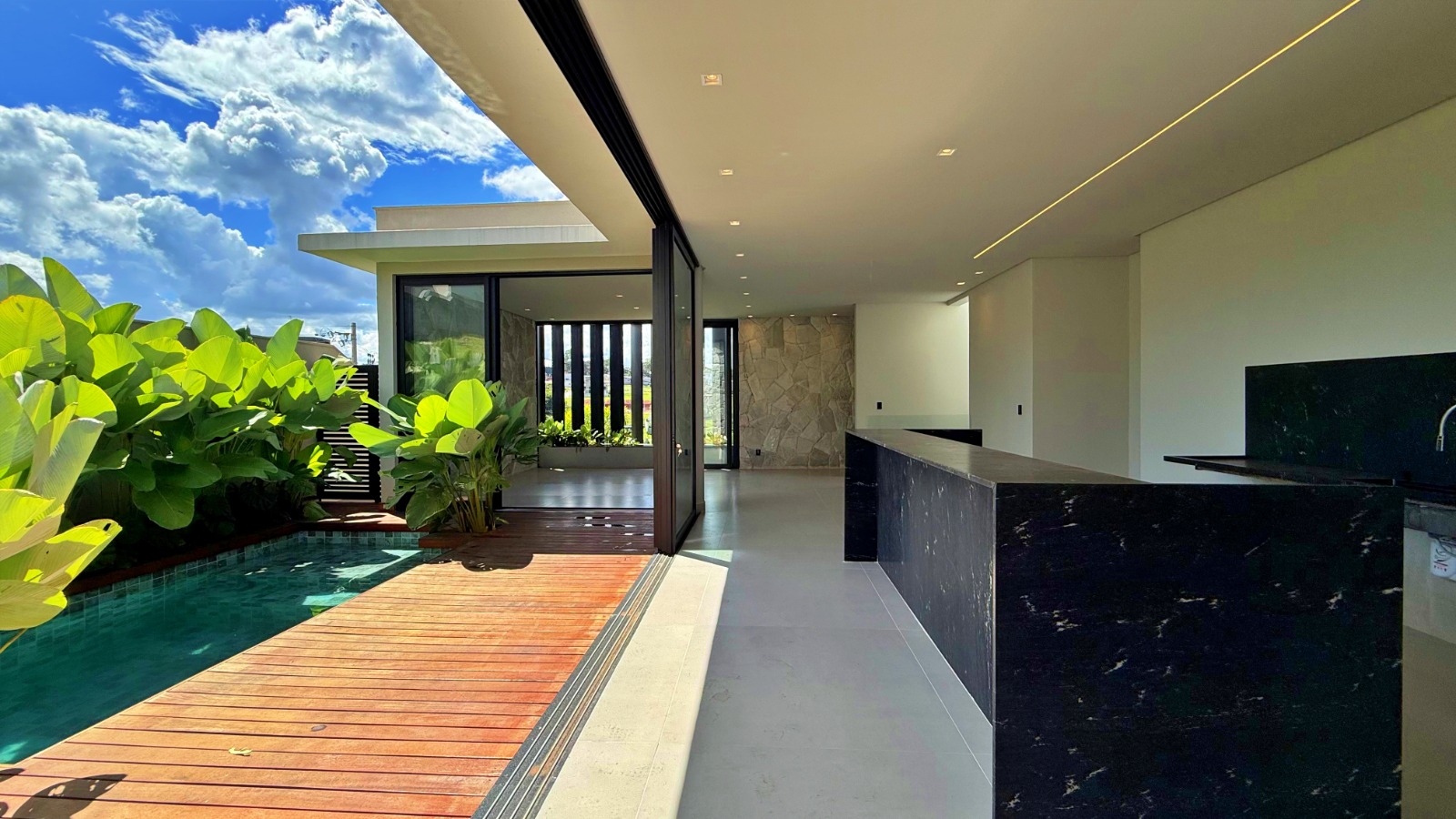 Casa, 4 quartos, 241 m² - Foto 16