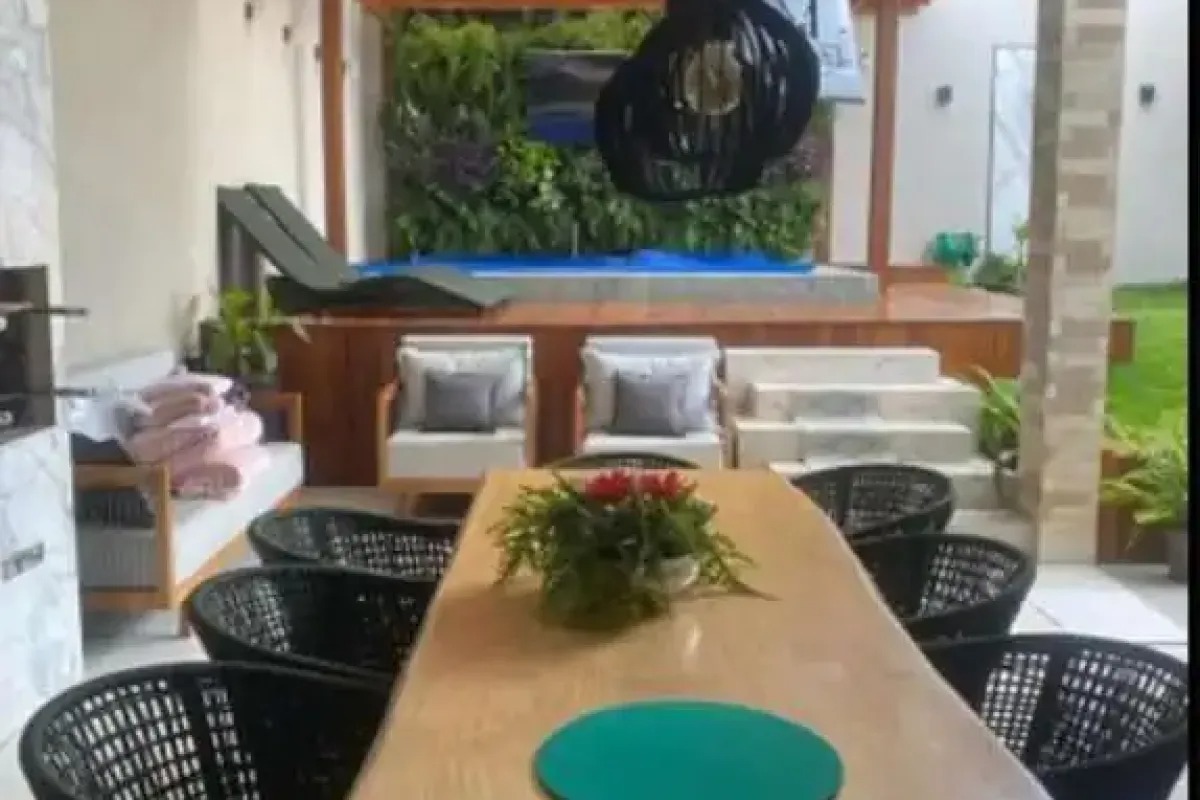 Casa à venda no bairro Sítio de Recreio Ipê - Goiânia/GO — foto