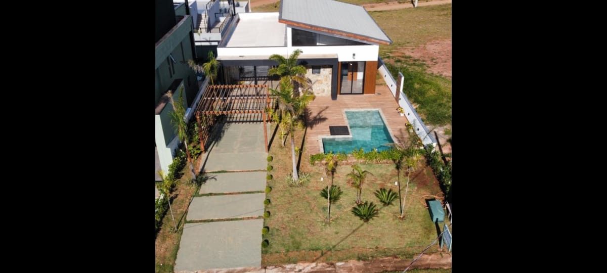 Casa 4 Quartos para Venda no Setor Iate - Santa Cristina XIII — foto