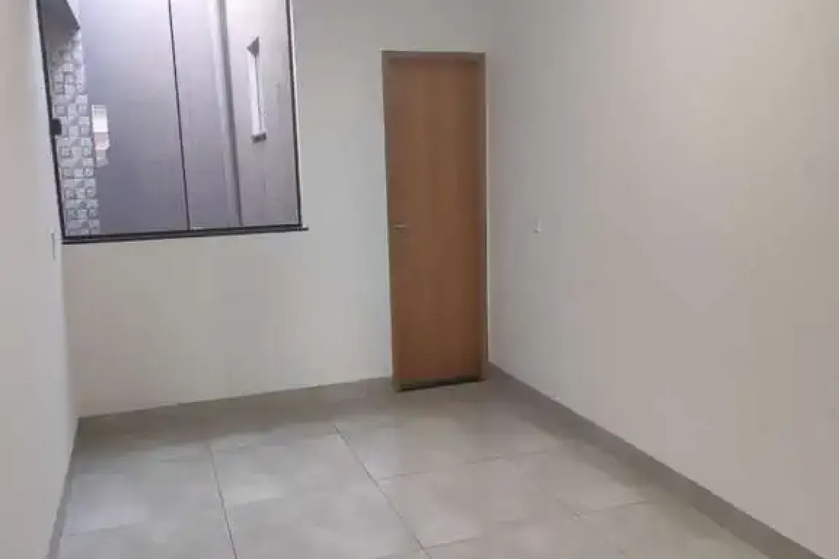 Casa 3 Quartos no Setor Santa Fé - Goiânia com entrada facilitada. — foto