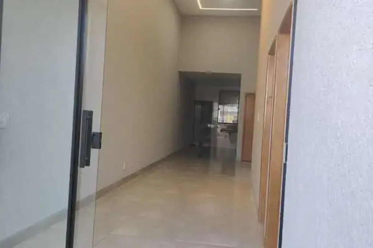 Casa 3 Quartos no Setor Santa Fé - Goiânia com entrada facilitada. — foto