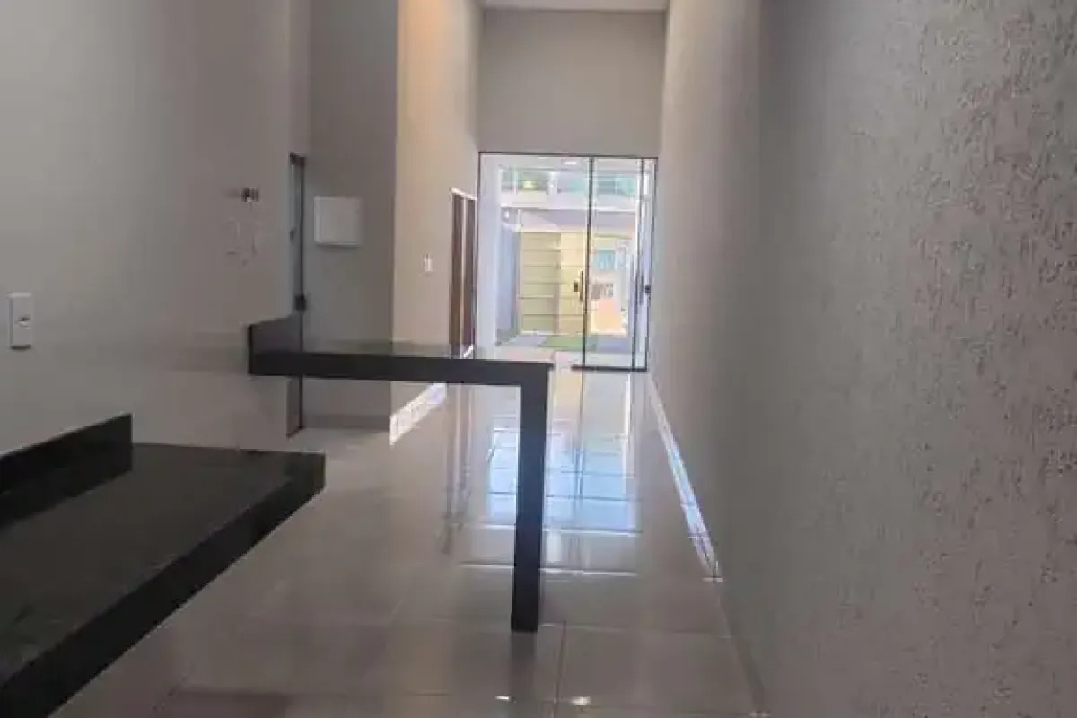 Casa 3 Quartos no Setor Santa Fé - Goiânia com entrada facilitada. — foto