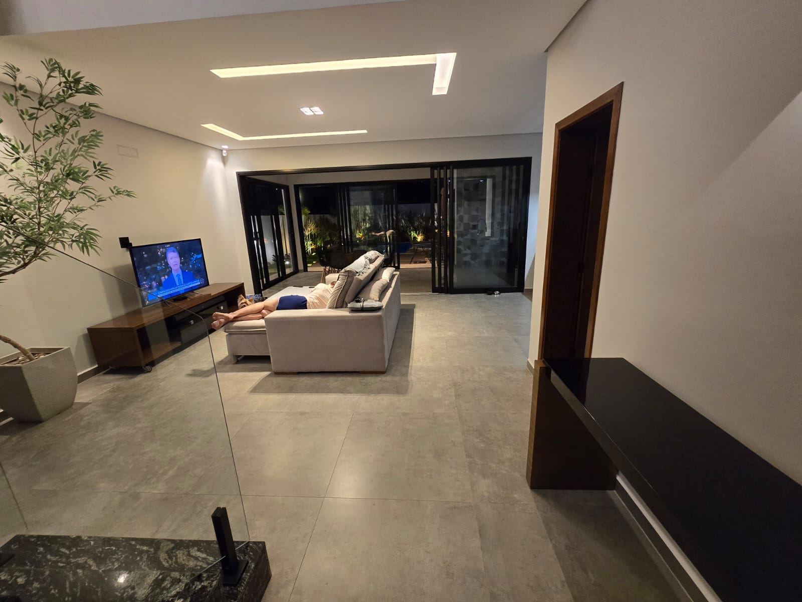 Casa 3 Quartos para Venda no Setor Iate - Santa Cristina XIII — foto