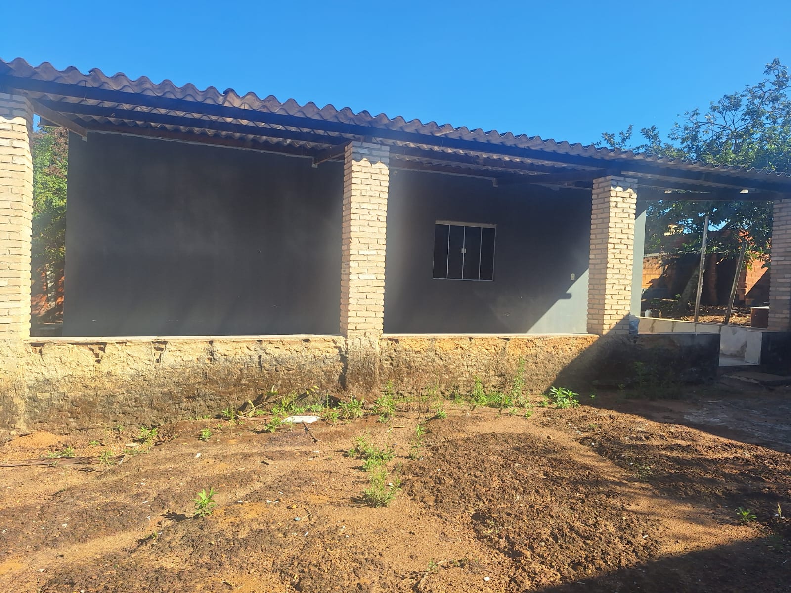 Casa à Venda + Barraco Anexo - Alexânia / GO — foto