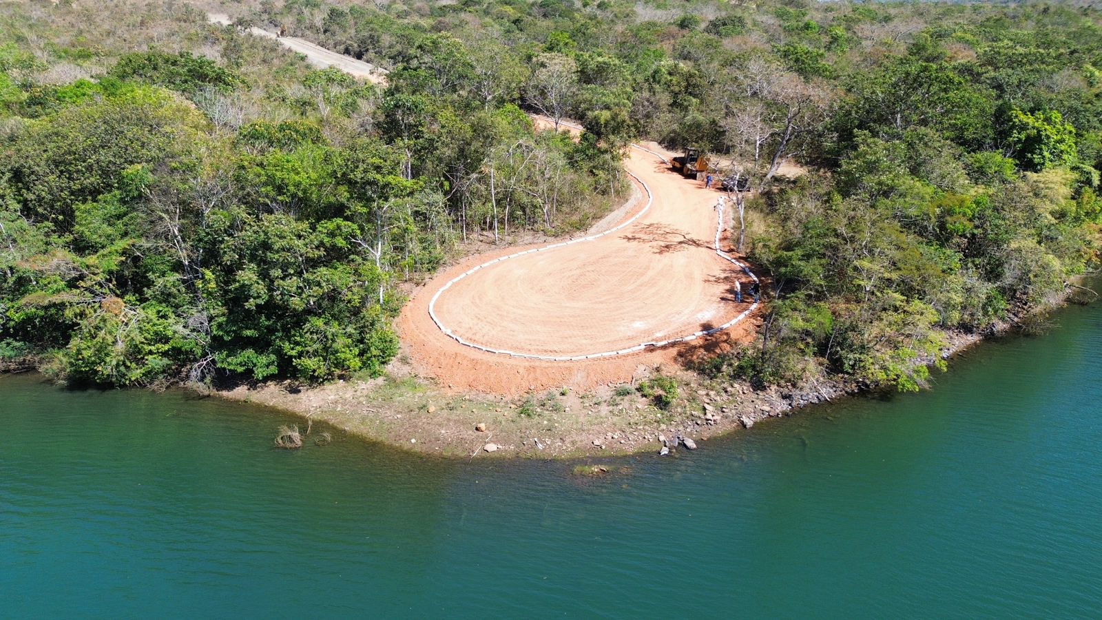 à Venda - Apenas R$ 7.000,00 de Entrada | Condomínio Eldorado | Lago Corumbá IV | Alexânia - GO — foto