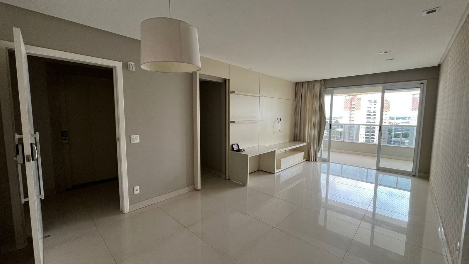 Apartamento para locação, 03 suítes, 02 vagas de garagem no Jardim Goiás, Goiânia, GO (Cópia) — foto