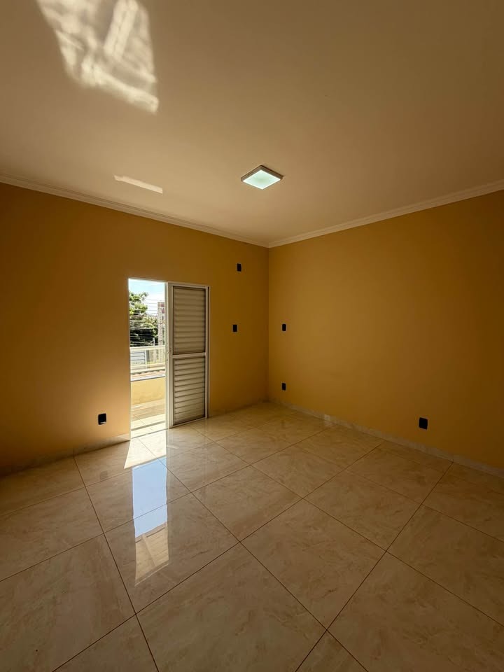 Sobrado Geminado para Locação com 3 Quartos | Dourados/MS — foto