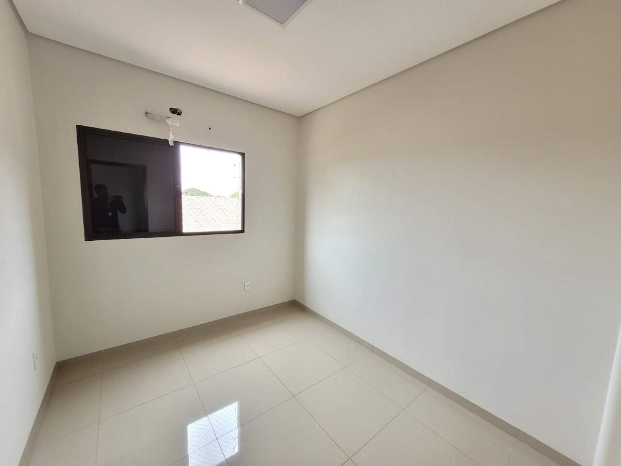 Apartamento para Locação com 3 Quartos – Jardim Tropical | Dourados/MS — foto