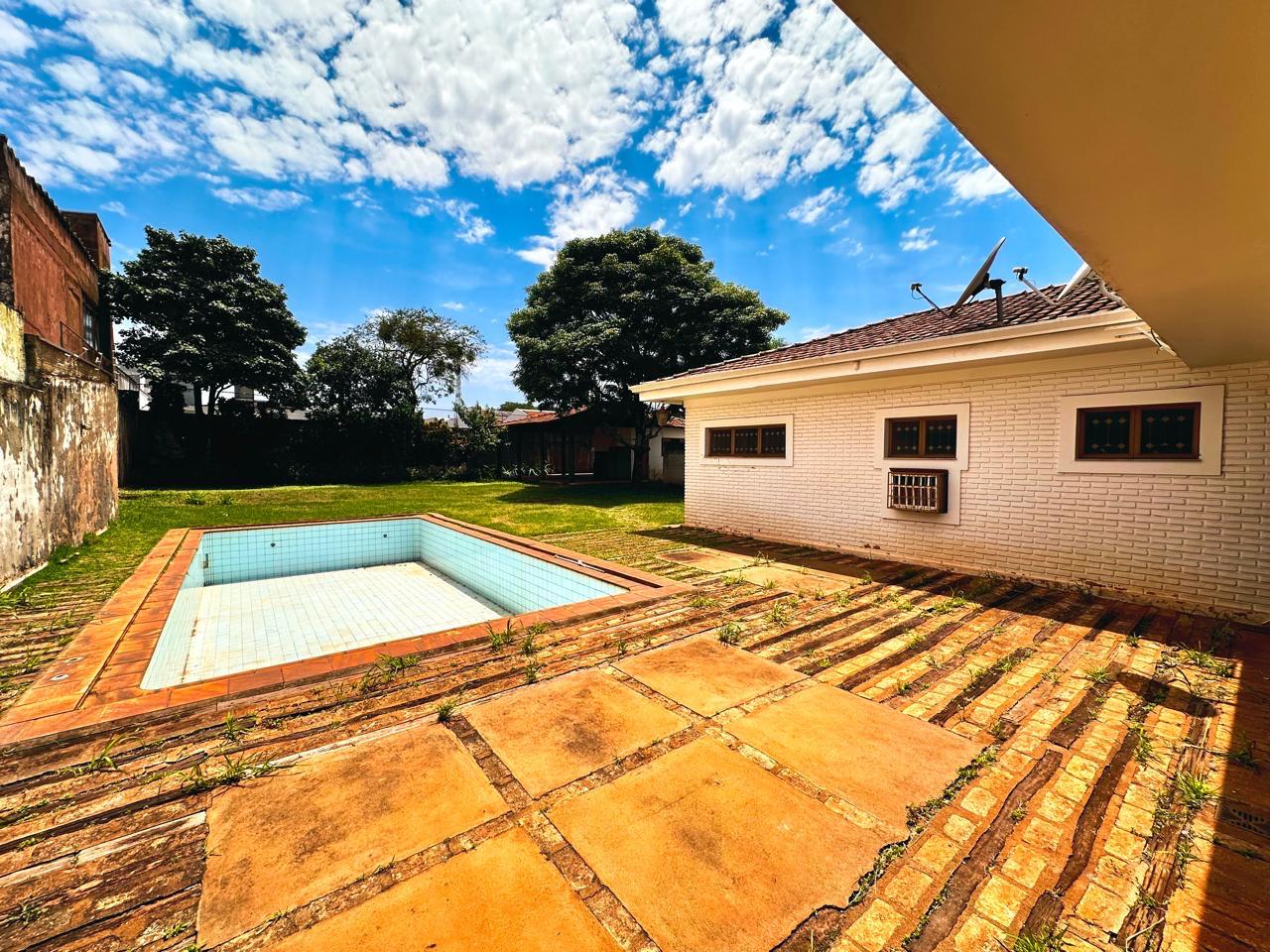 Casa de Alto Padrão à Venda – Região Central | Dourados/MS — foto