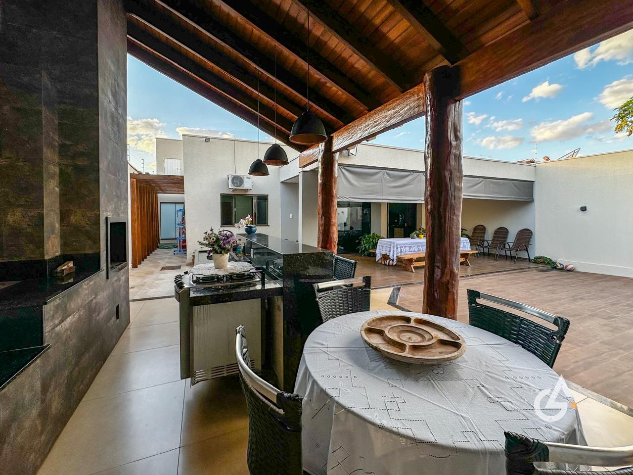 Casa à Venda com 3 Quartos – Água Boa | Dourados/MS — foto