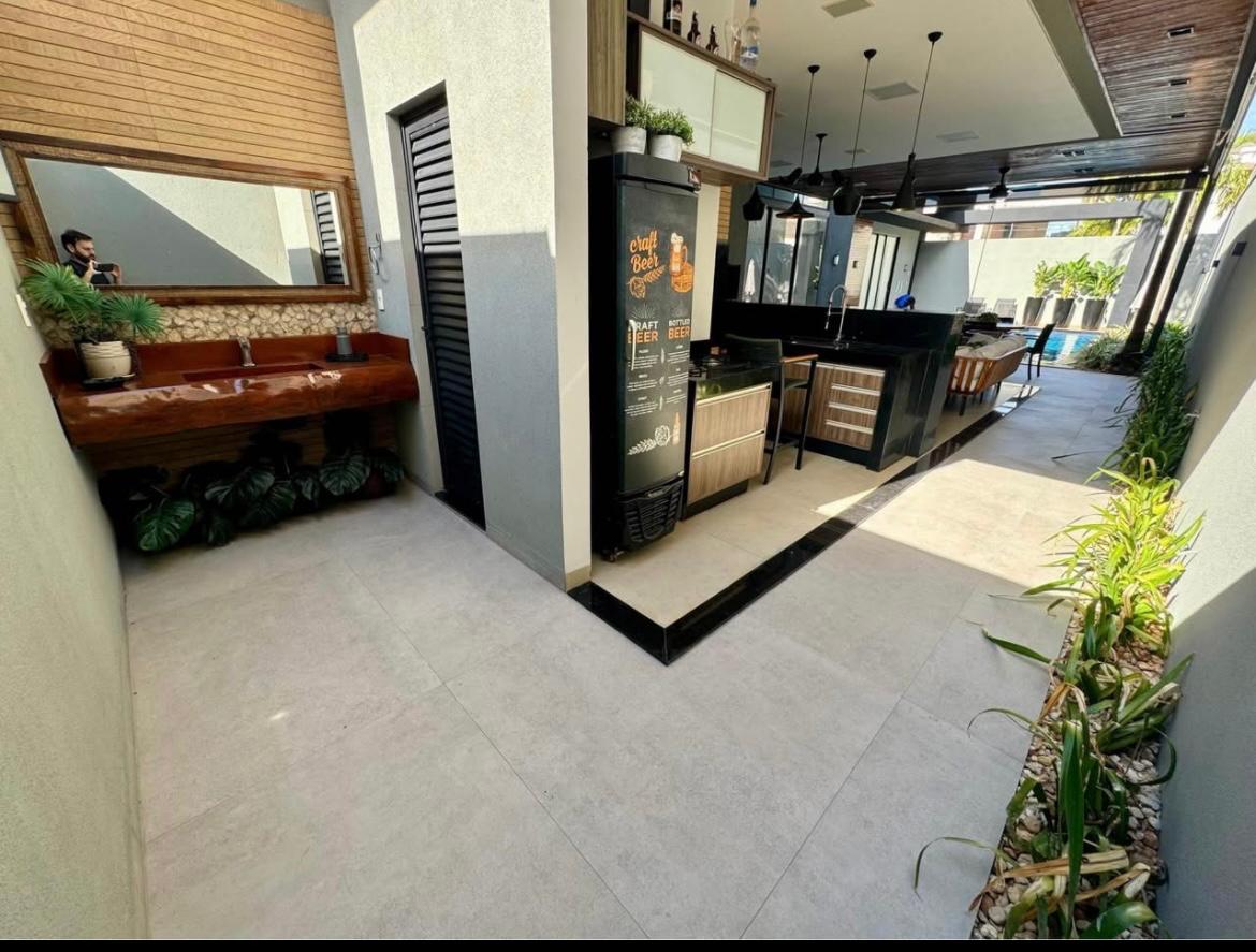 Sobrado de Alto Padrão à Venda com 4 Suítes – Ecoville | Dourados/MS — foto