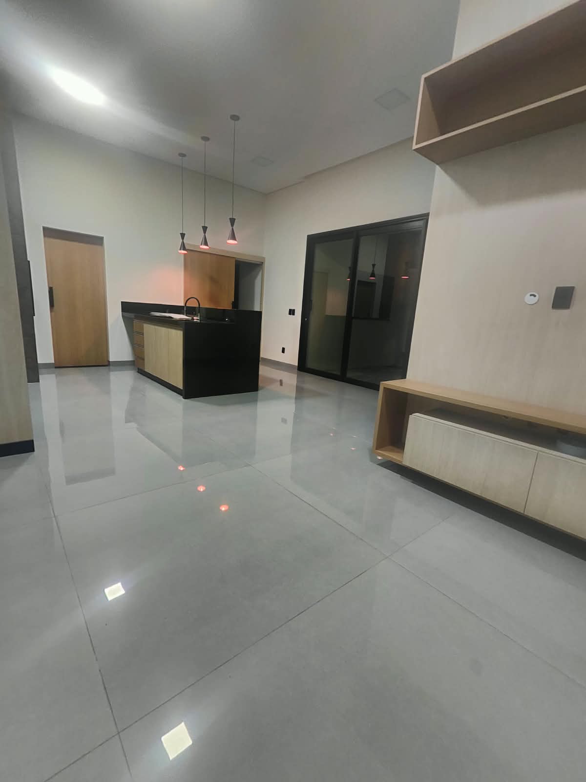 Casa à Venda – Condomínio Viveré do Lago | Dourados/MS — foto