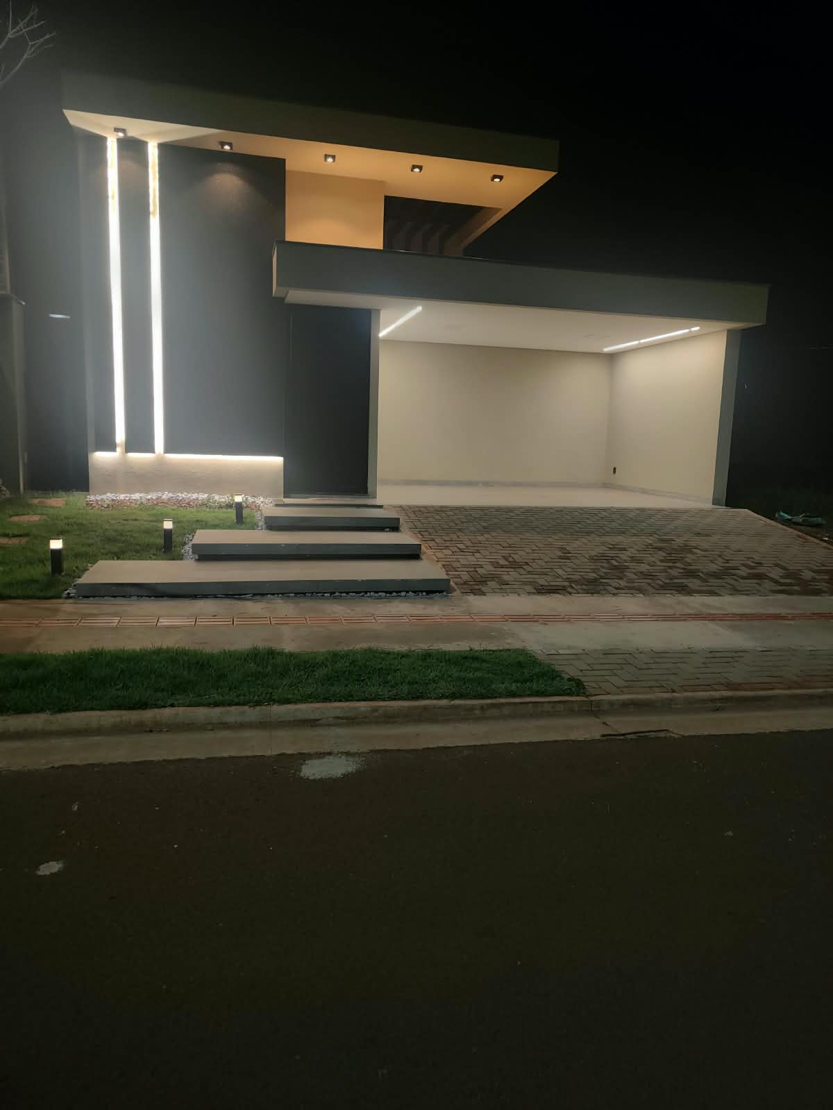 Casa à Venda – Condomínio Viveré do Lago | Dourados/MS — foto