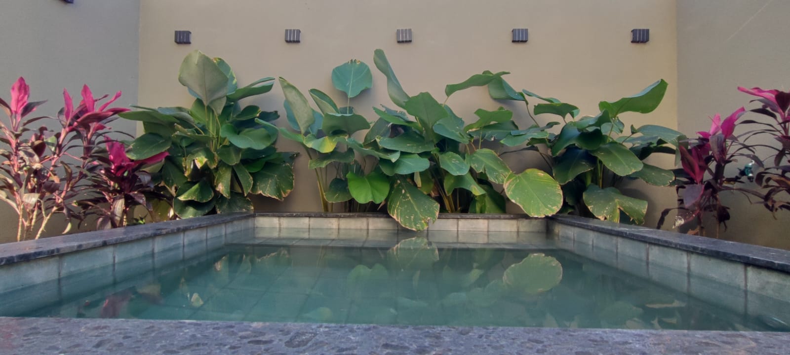 Sobrado à Venda com 3 Quartos – Green Residence | Bonito/MS — foto