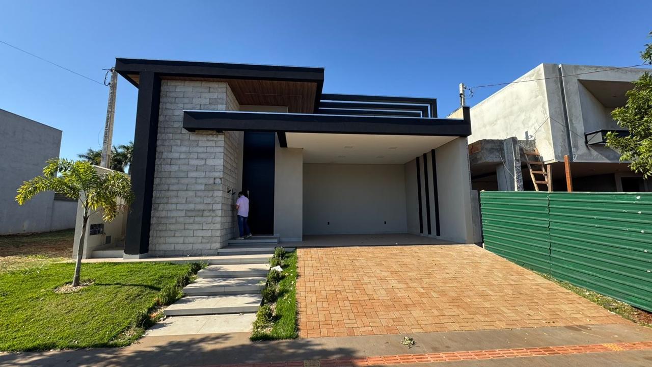 Sobrado de Alto Padrão à Venda com 3 Suítes – Porto Seguro | Dourados/MS — foto