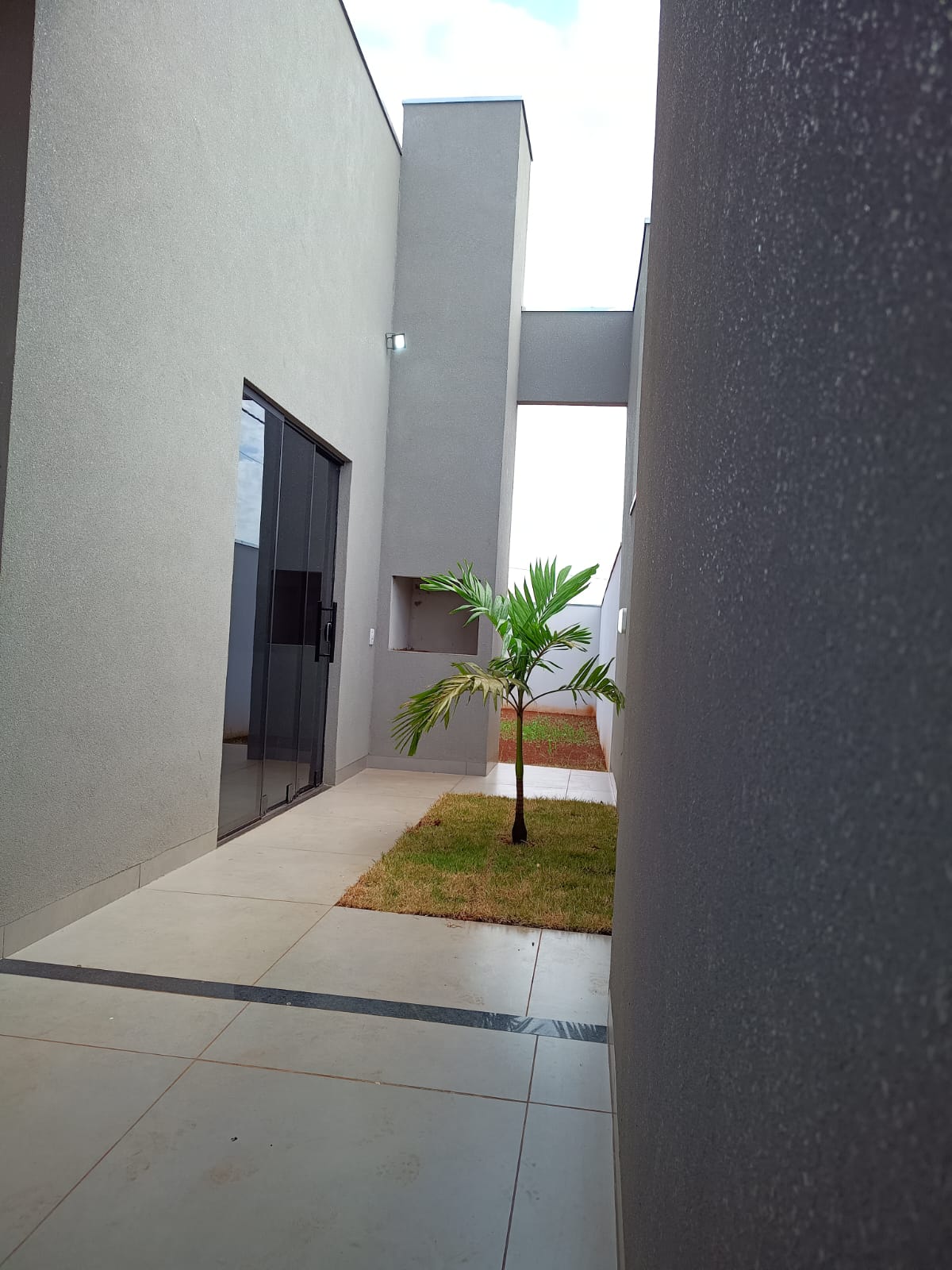 Casa de Esquina à Venda com 2 Quartos – Recanto do Bosque | Dourados/MS — foto