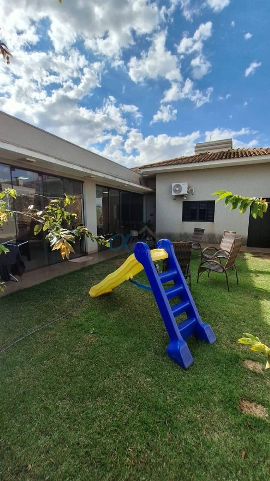Casa à Venda com 3 Quartos – Santa Fé | Dourados/MS — foto