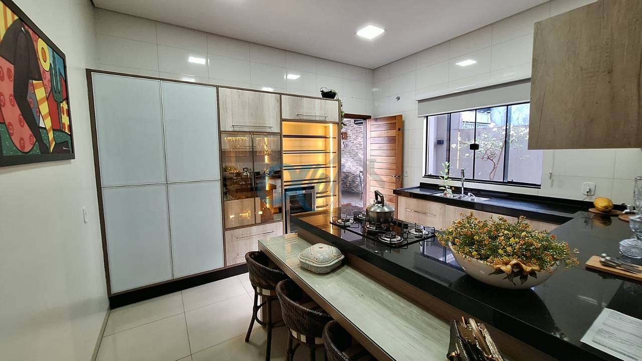 Casa à Venda com 3 Quartos – Santa Fé | Dourados/MS — foto