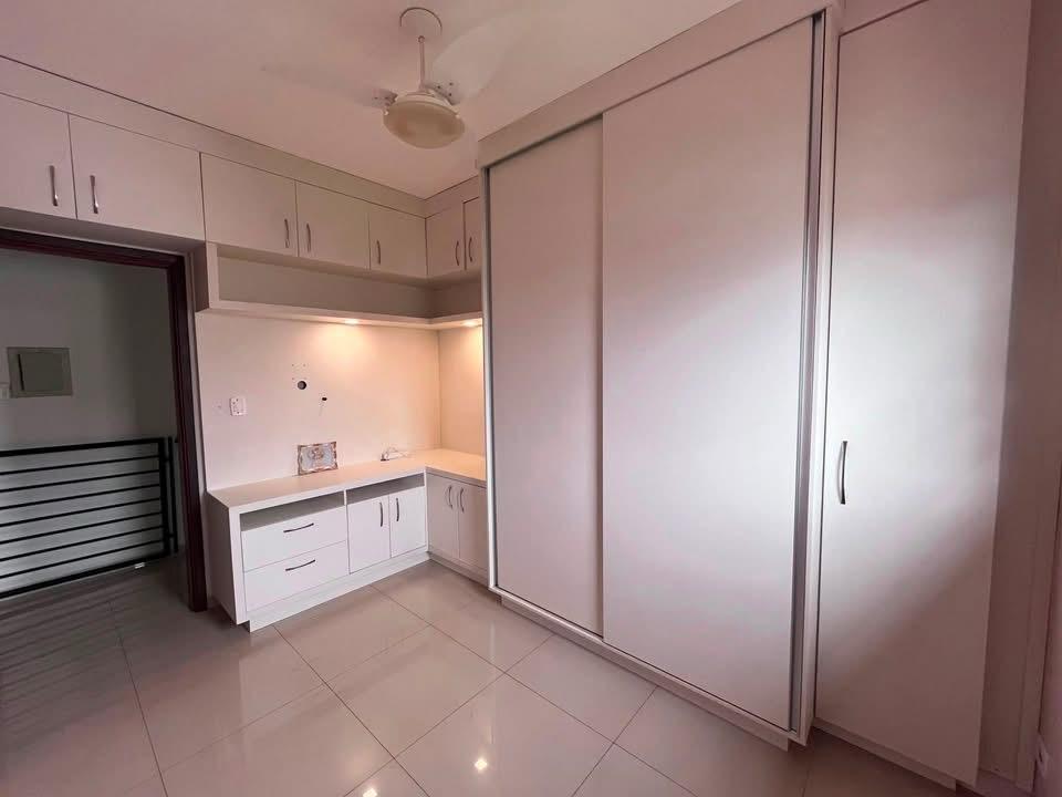 Sobrado à Venda com 3 Quartos – Santa Fé | Dourados/MS — foto