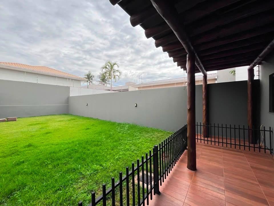 Sobrado à Venda com 3 Quartos – Santa Fé | Dourados/MS — foto