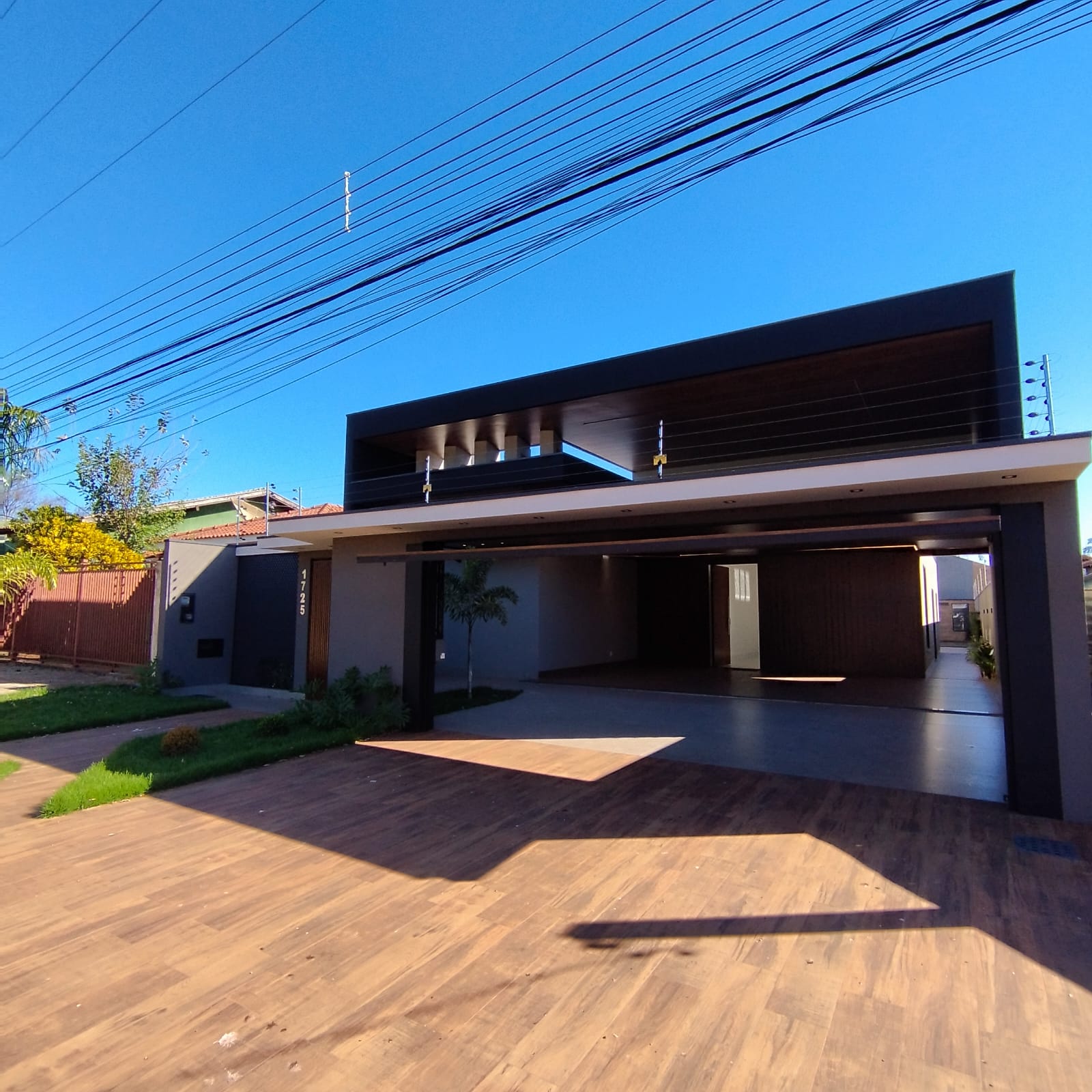 Casa de Alto Padrão à Venda com 4 Suítes – Jardim Girassol | Dourados/MS — foto