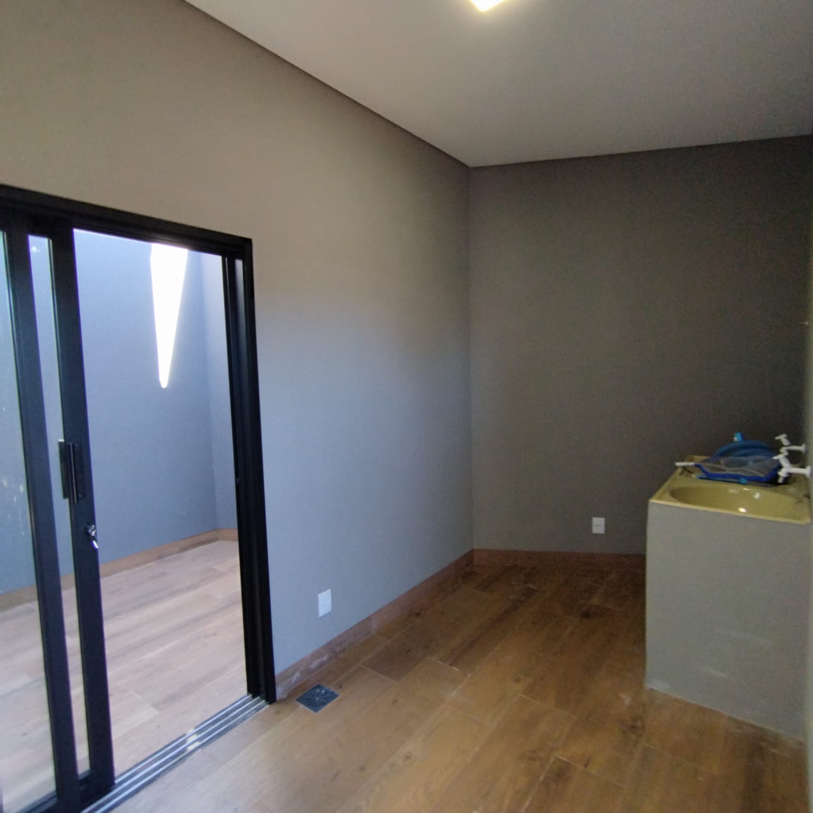 Casa de Alto Padrão à Venda com 4 Suítes – Jardim Girassol | Dourados/MS — foto