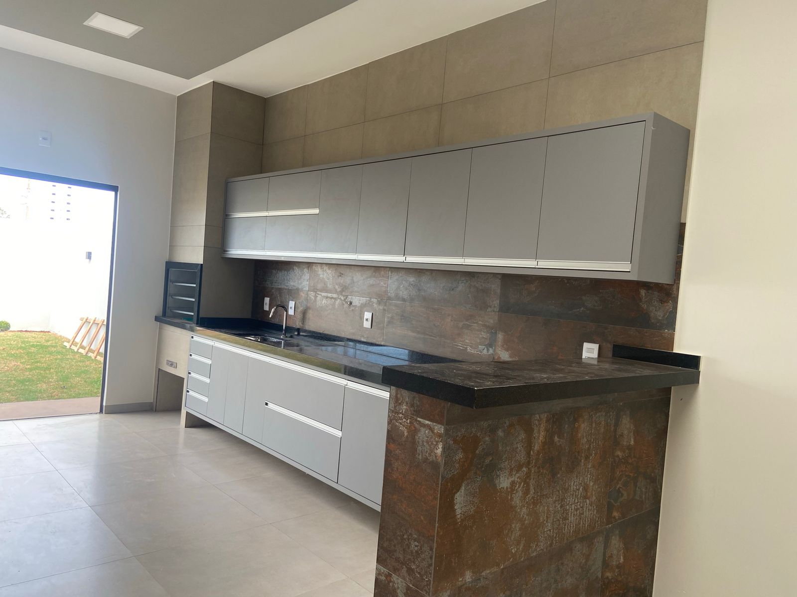 Casa à Venda com 3 Quartos – Residencial Monte Carlo | Dourados/MS — foto