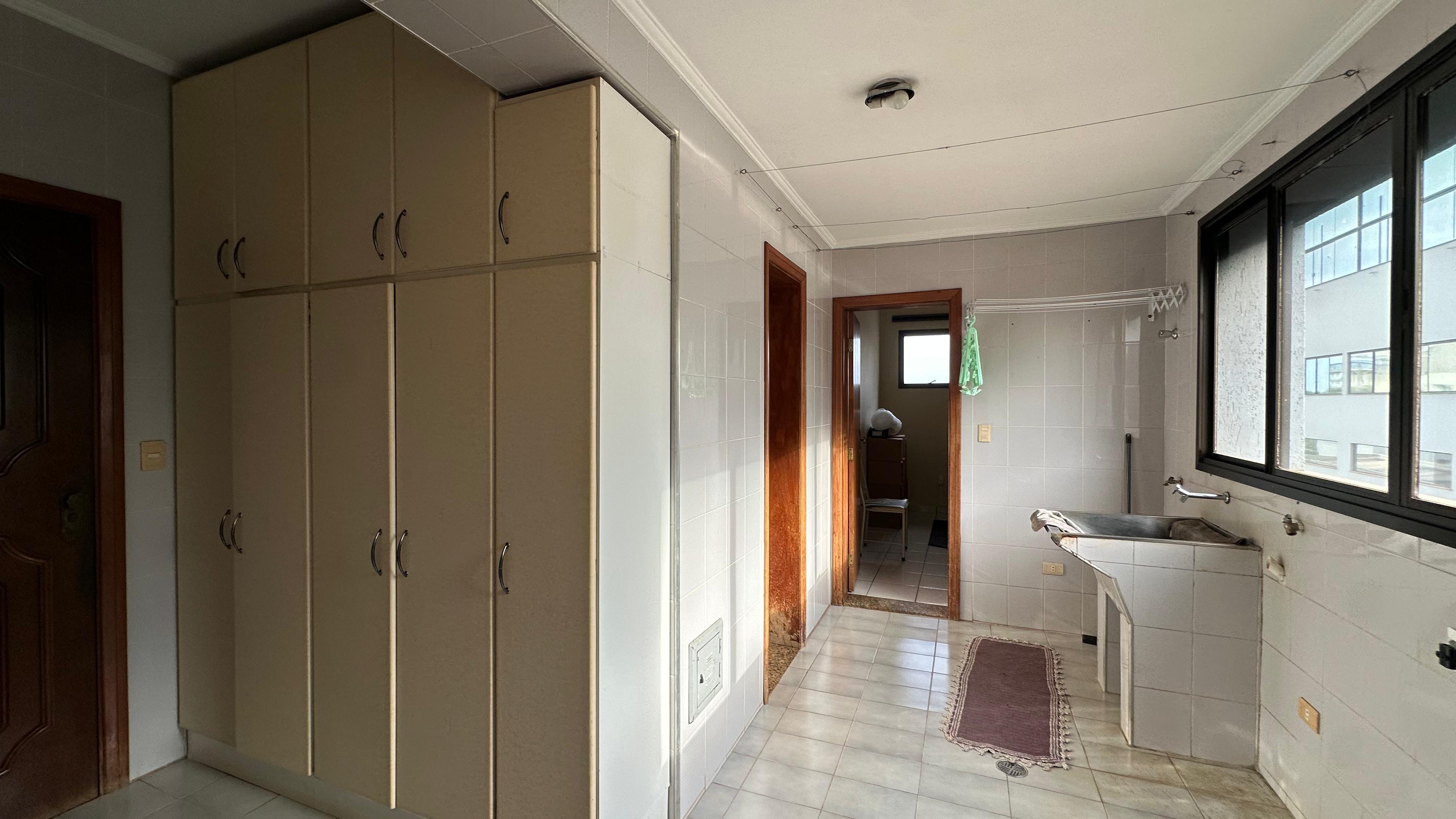 Apartamento à Venda com 3 Suítes – Centro | Dourados/MS — foto