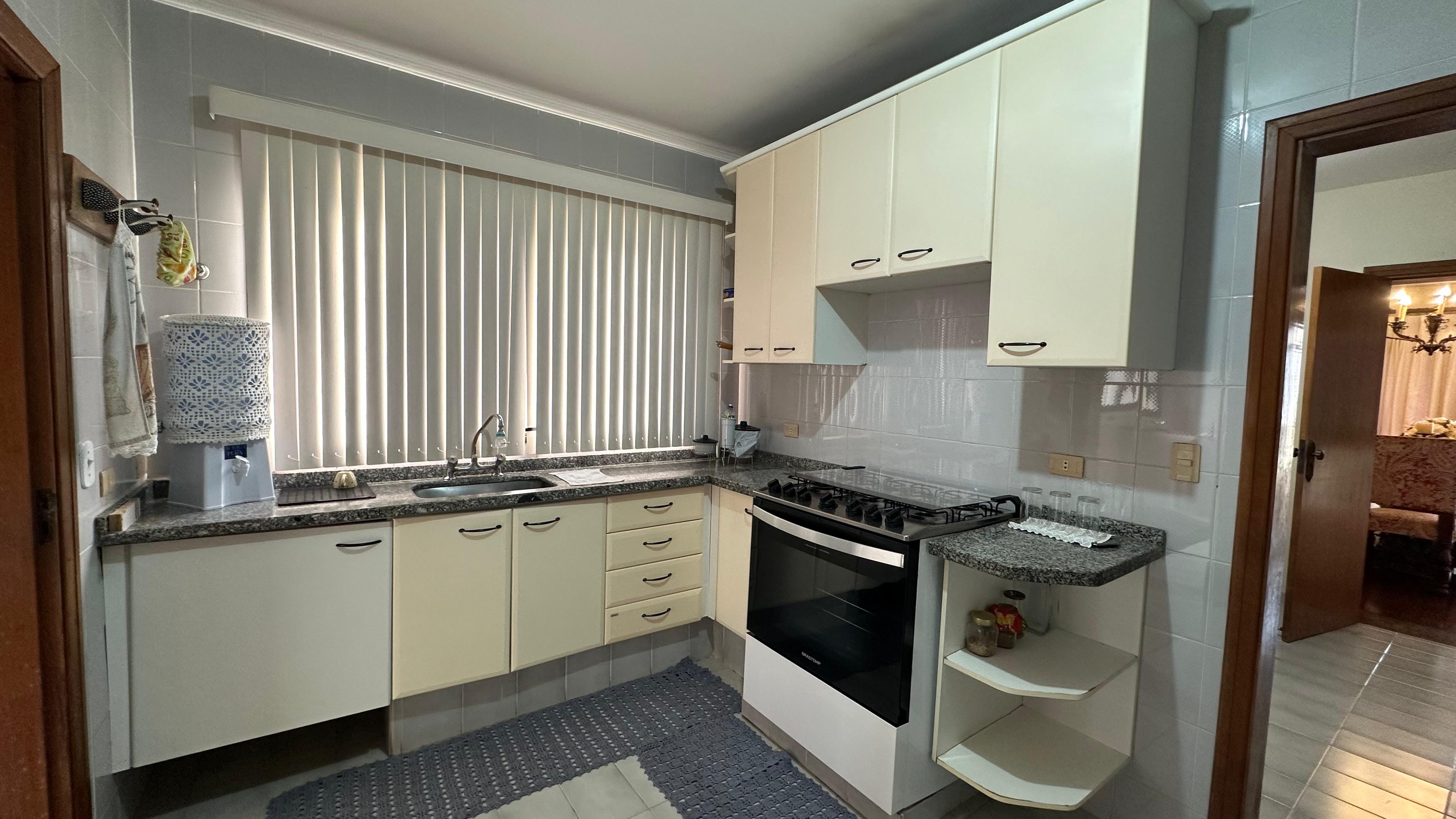 Apartamento à Venda com 3 Suítes – Centro | Dourados/MS — foto