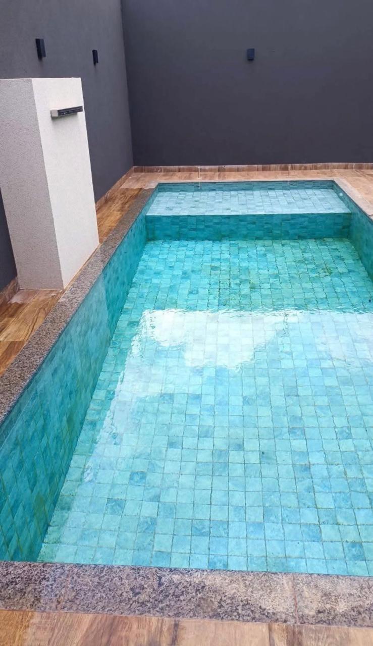 Casa de Alto Padrão à Venda com 4 Quartos – Santa Fé | Dourados/MS — foto