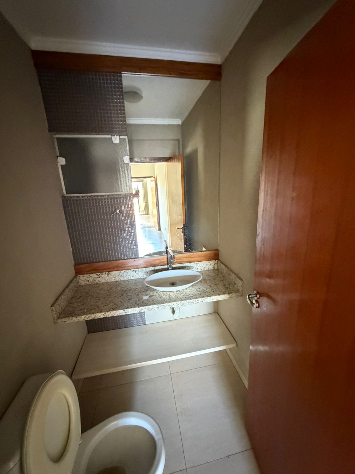 Sobrado para Locação com 3 Quartos – Dourados/MS — foto