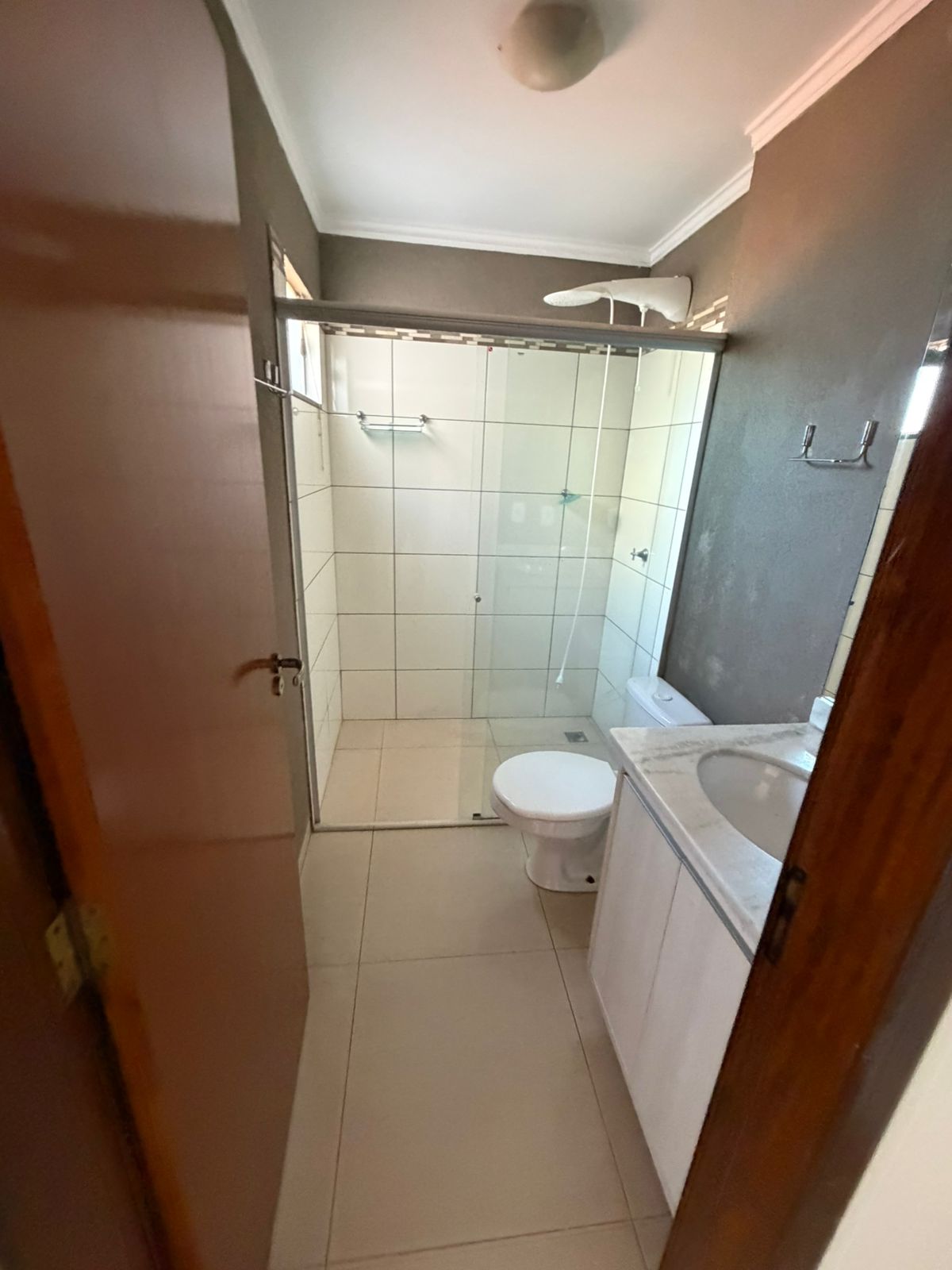 Sobrado para Locação com 3 Quartos – Dourados/MS — foto